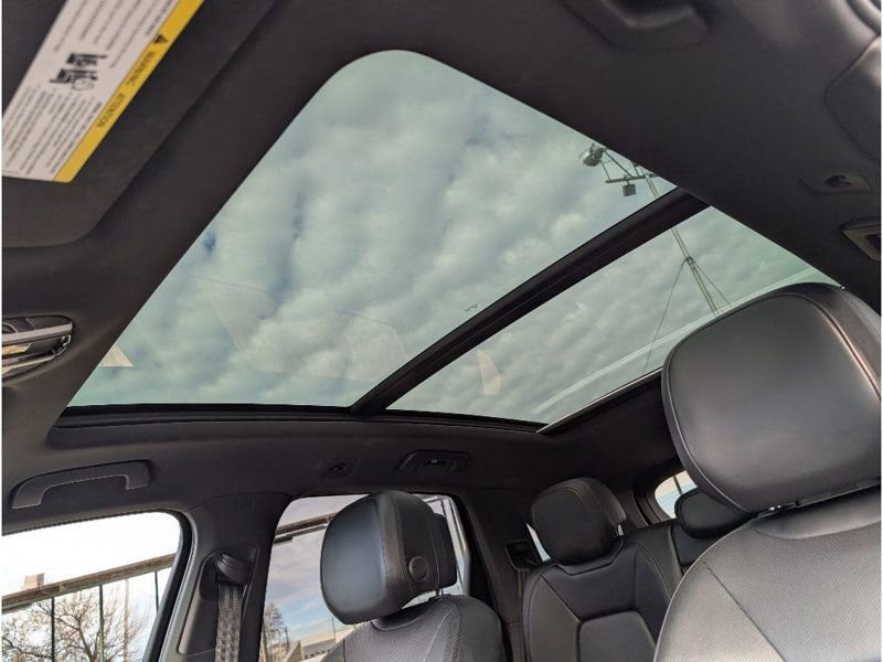 Used 2020 Porsche Cayenne image 16