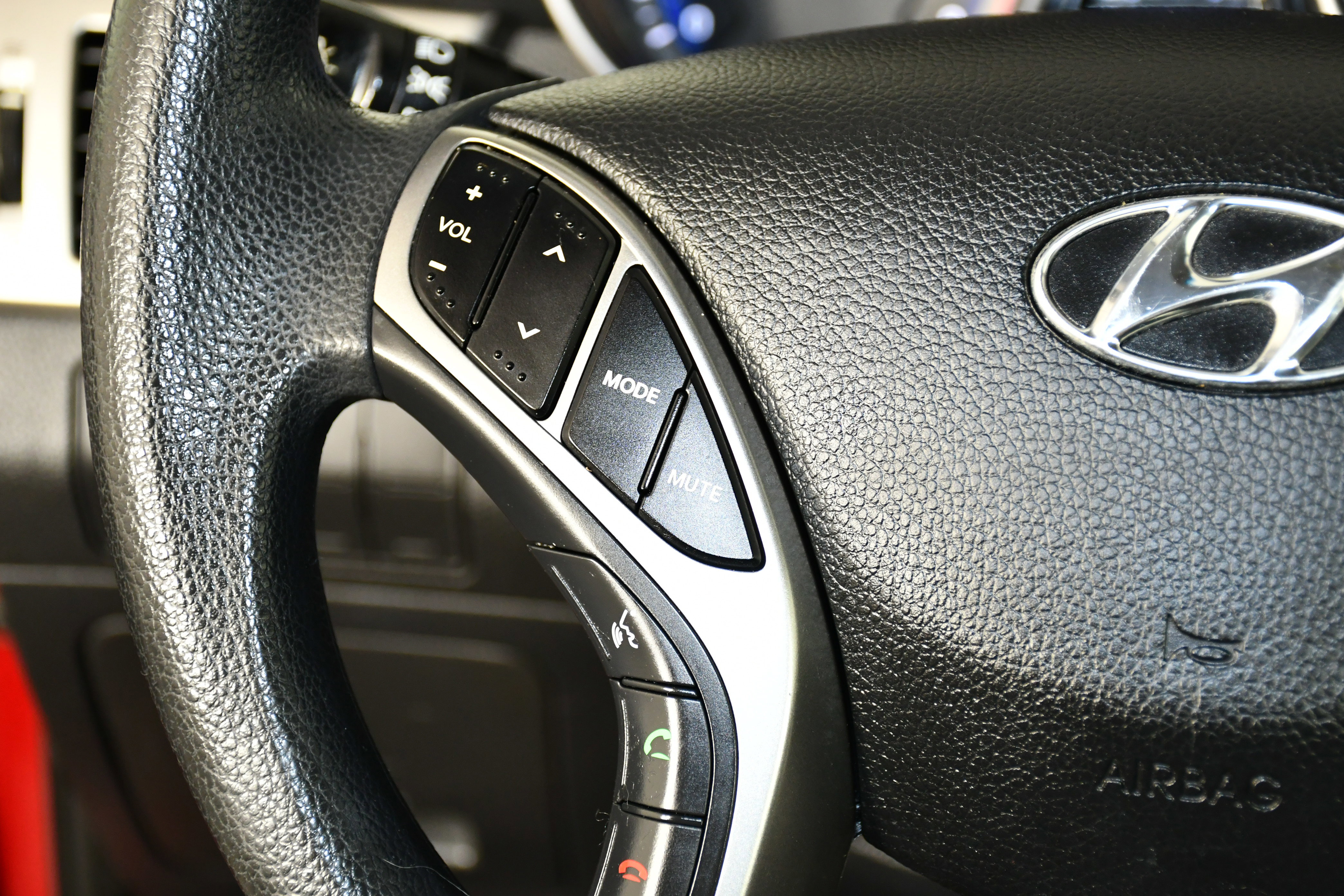 Used 2017 Hyundai Elantra GT image 19