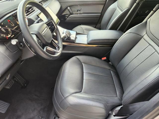 Used 2025 Land Rover Range Rover Sport SE image 14