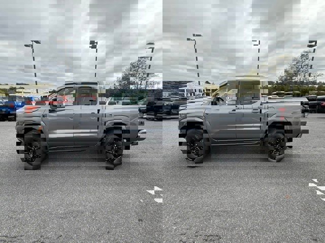 New 2026 Nissan Frontier SV w/ SV Convenience Package image 3