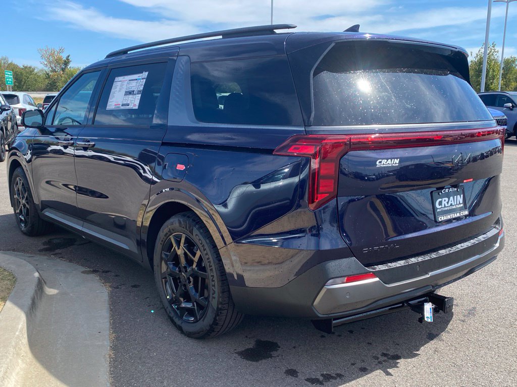 New 2027 Kia Carnival EX FWD image 5