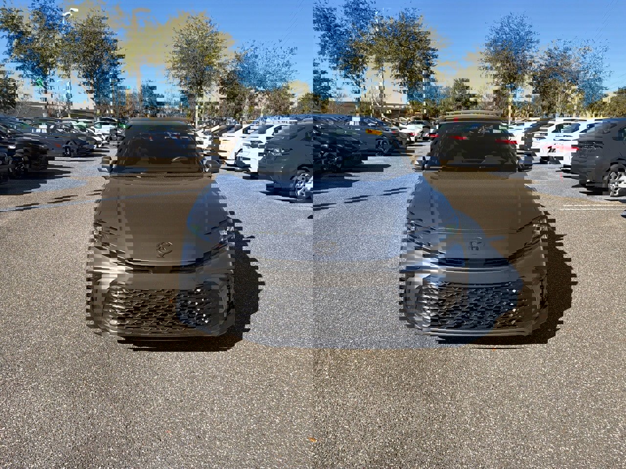 Used 2025 Toyota Camry SE image 8