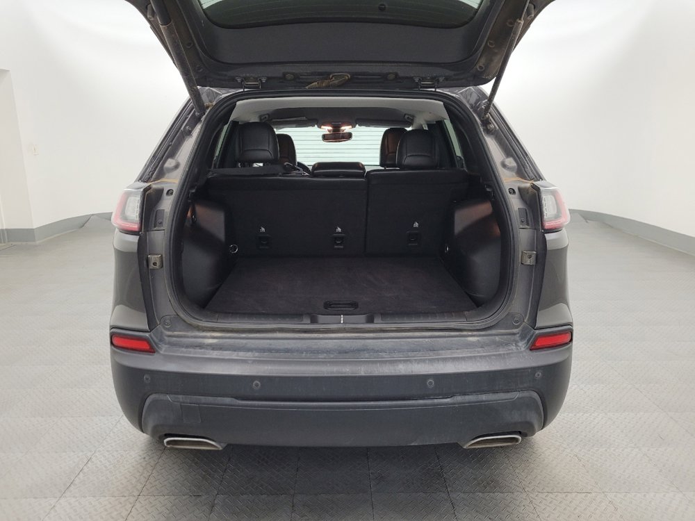 Used 2019 Jeep Cherokee Latitude Plus w/ Comfort/Convenience Group image 29