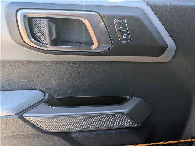 Used 2022 Ford Bronco Badlands image 16