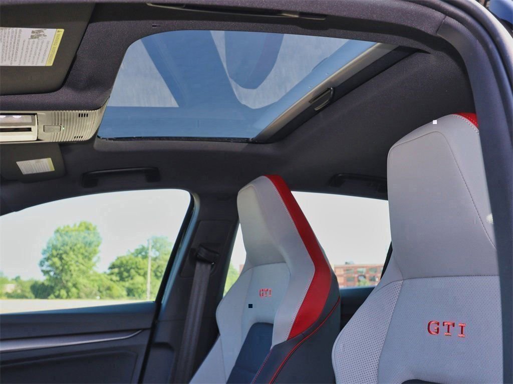 New 2025 Volkswagen GTI SE image 12