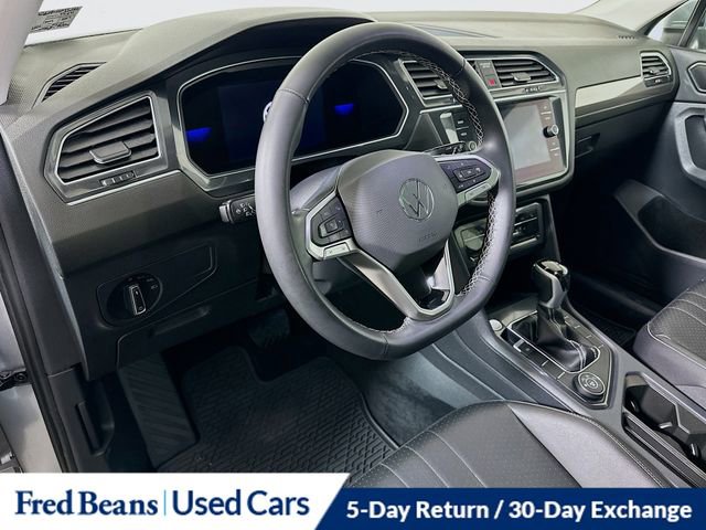 Used 2022 Volkswagen Tiguan SE image 9
