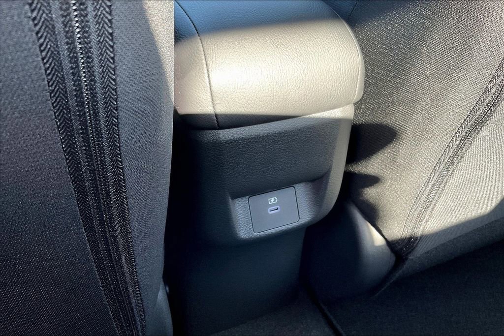 Used 2025 Nissan Versa SV w/ Trunk Package FWD image 17
