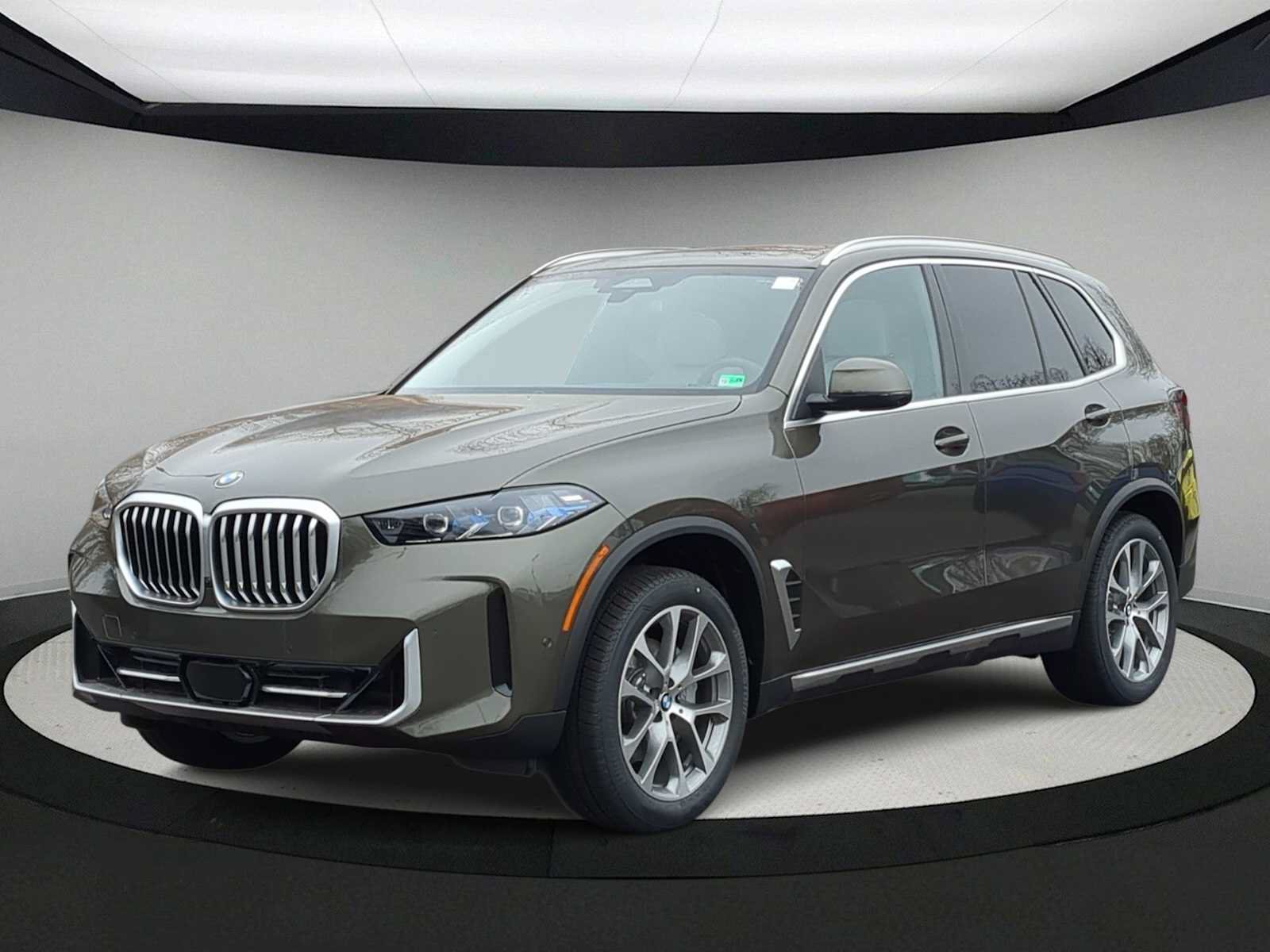 Used 2026 BMW X5 xDrive40i w/ Executive Package AWD/4WD image 4