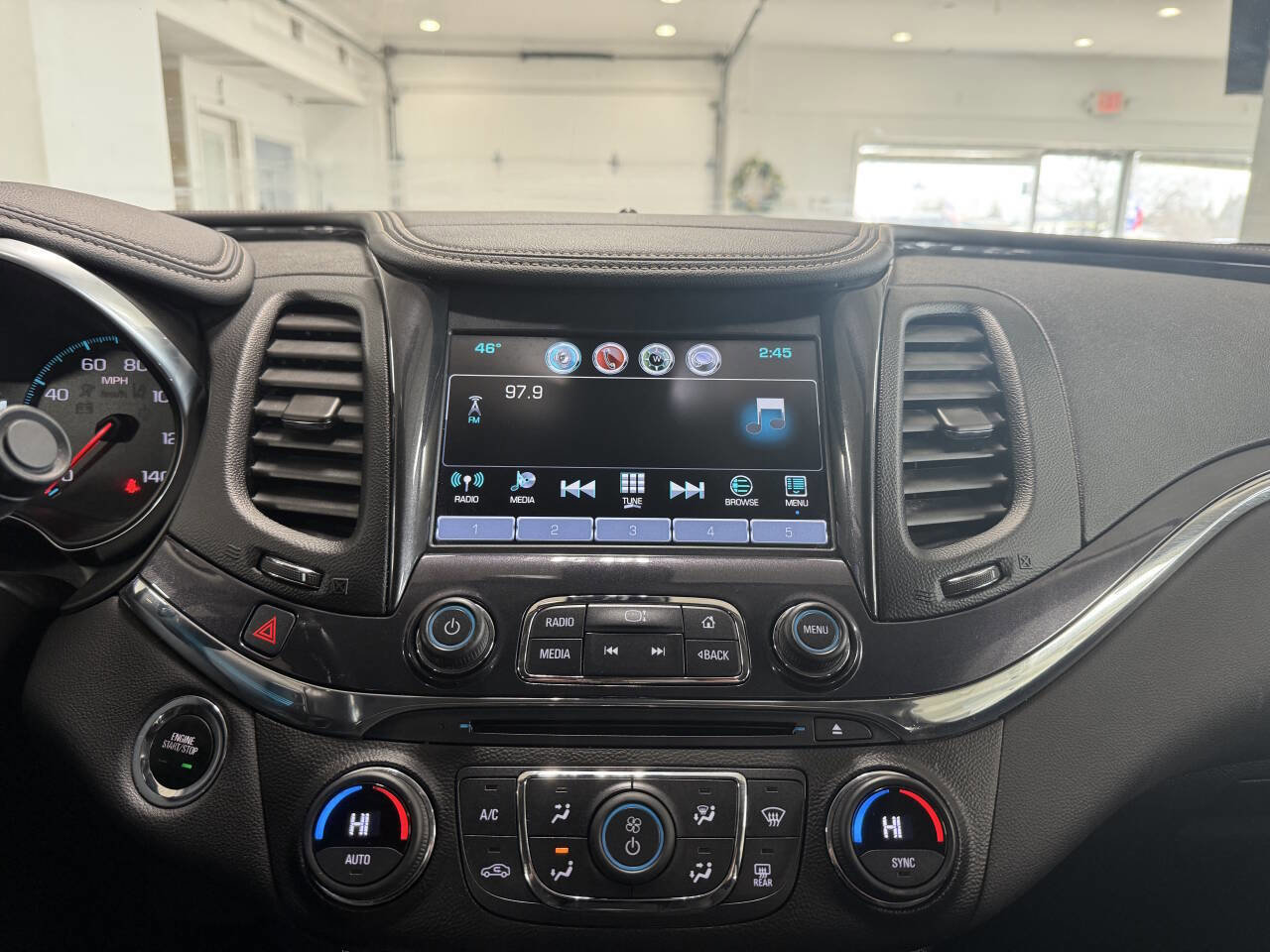 Used 2019 Chevrolet Impala Premier w/ Premier Convenience Package image 15