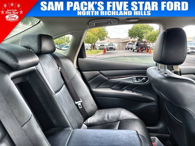 Used 2015 INFINITI Q70 3.7 AWD/4WD image 16