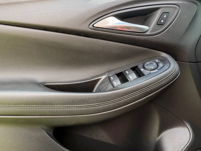 Used 2024 Buick Encore GX Sport Touring FWD image 24