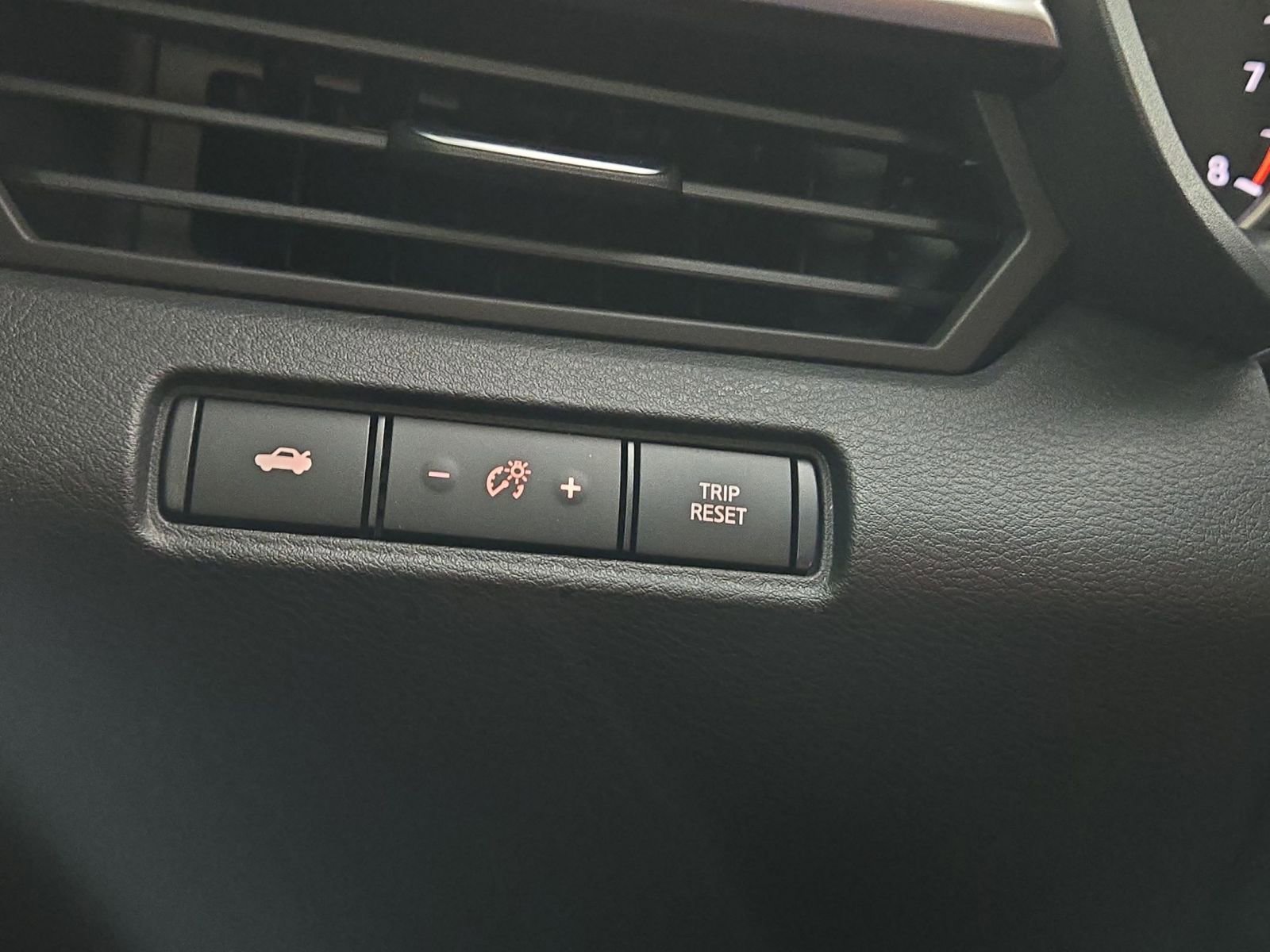 New 2025 Nissan Altima 2.5 SR w/ SR Premium Package image 13