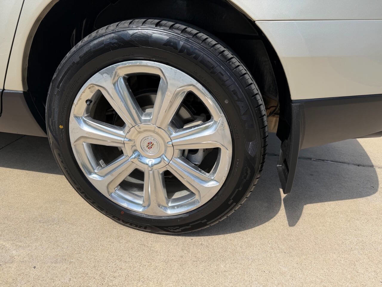 Used 2016 Cadillac SRX Performance w/ Driver Awareness Package FWD image 11