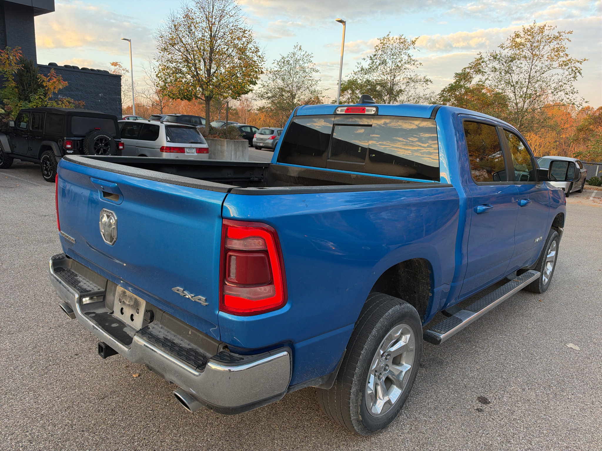 Used 2022 RAM 1500 Big Horn AWD/4WD image 4
