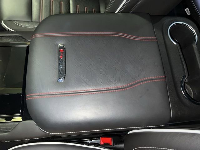 Used 2025 GMC Yukon XL AT4 Ultimate image 21