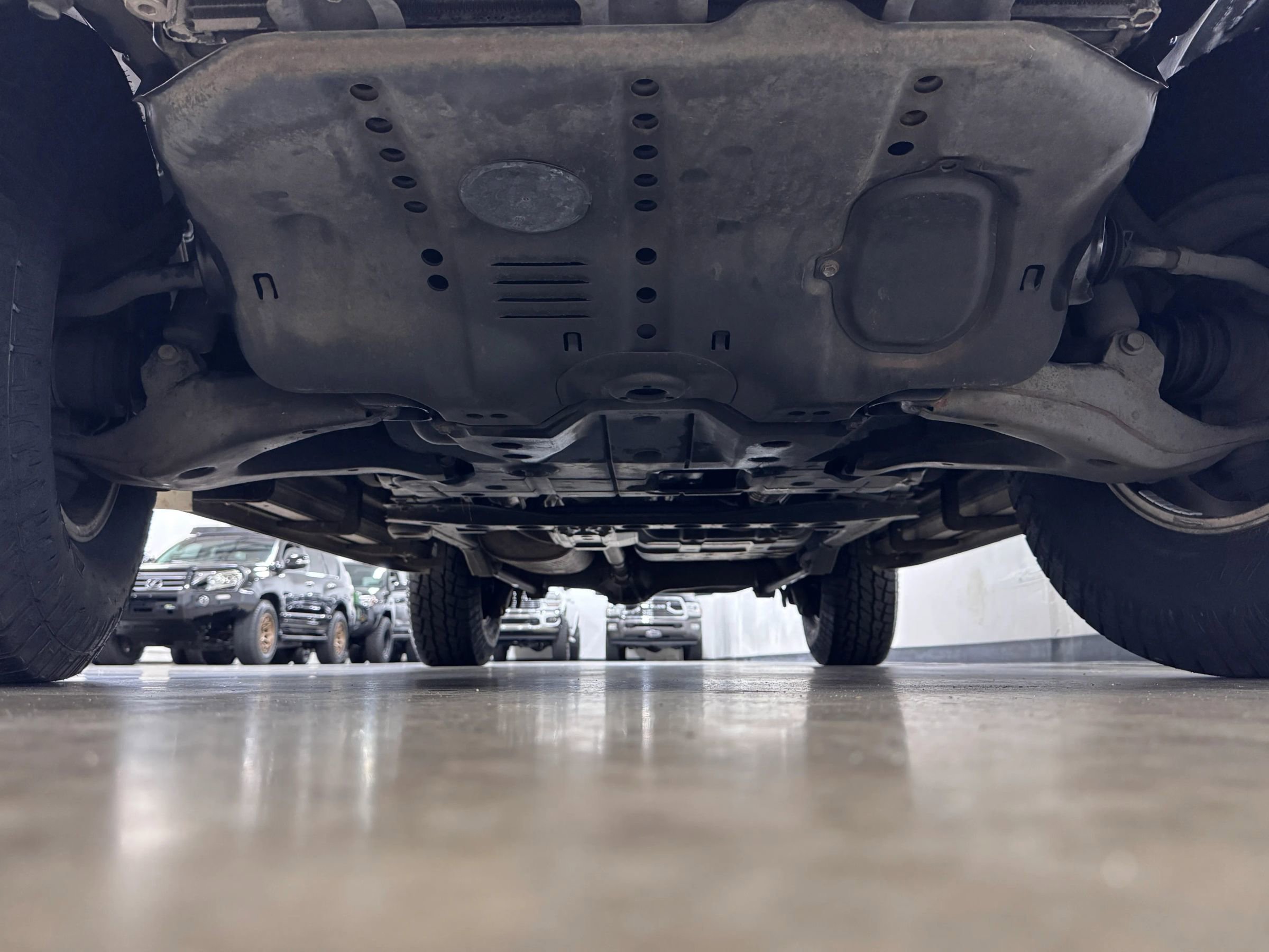 Used 2002 Lexus LX 470 LX 470 Sport Utility 4D image 21