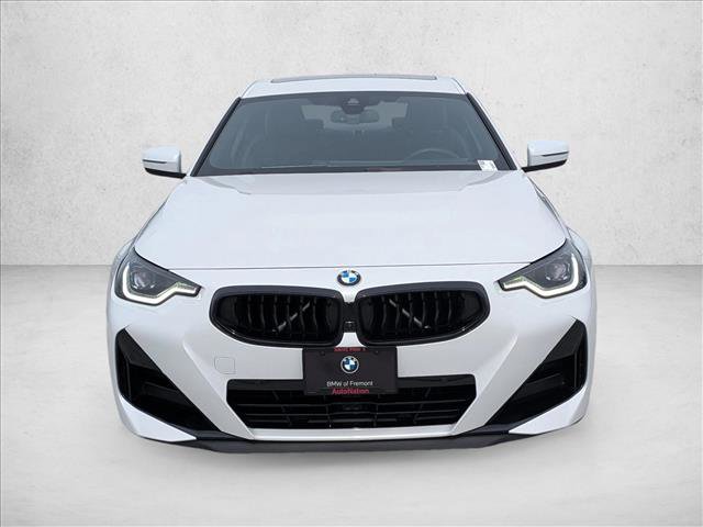 Used 2025 BMW 230i Coupe w/ M Sport Package video 2