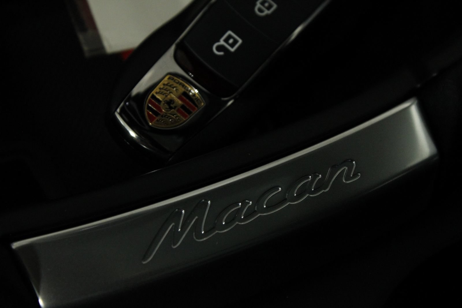 New 2026 Porsche Macan AWD/4WD image 31