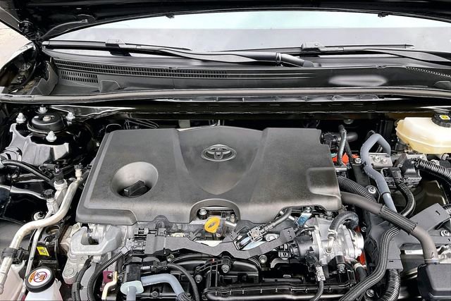 Used 2025 Toyota Camry XLE AWD/4WD image 31