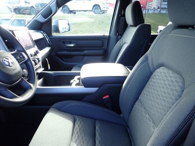 New 2026 RAM 1500 Express AWD/4WD image 14