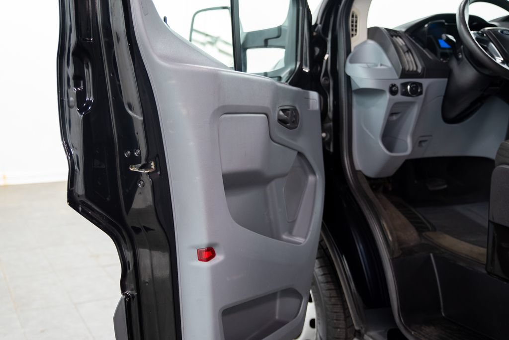 Used 2018 Ford Transit 350 XL RWD image 5