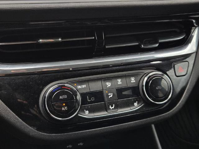 Used 2025 Buick Envista Sport Touring w/ Experience Buick Package FWD image 23