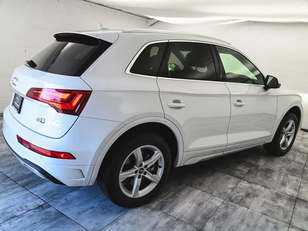 Used 2023 Audi Q5 2.0T Premium w/ Convenience Package AWD/4WD image 6