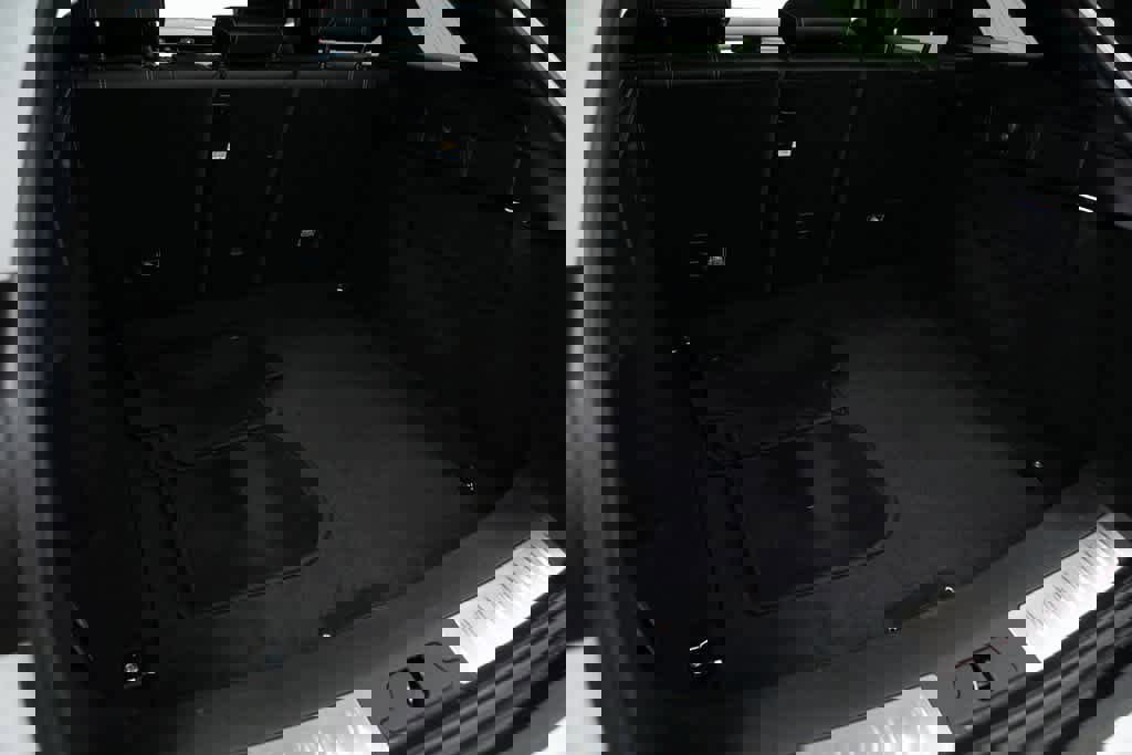 Used 2018 Land Rover Range Rover Velar S image 16