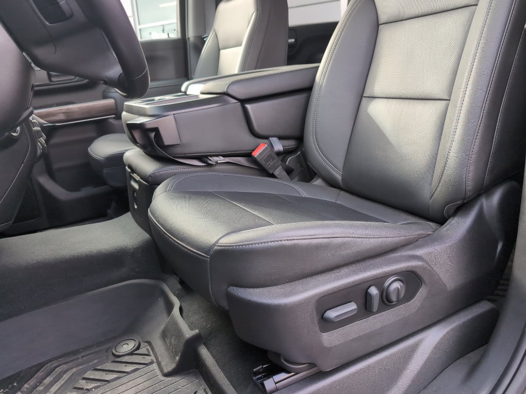 Used 2022 Chevrolet Silverado 2500 LTZ w/ Z71 Off-Road Package image 10