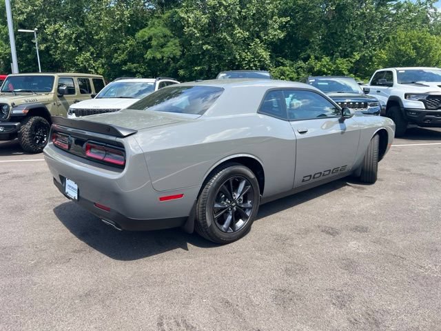 Used 2023 Dodge Challenger SXT w/ Blacktop Package AWD/4WD image 25