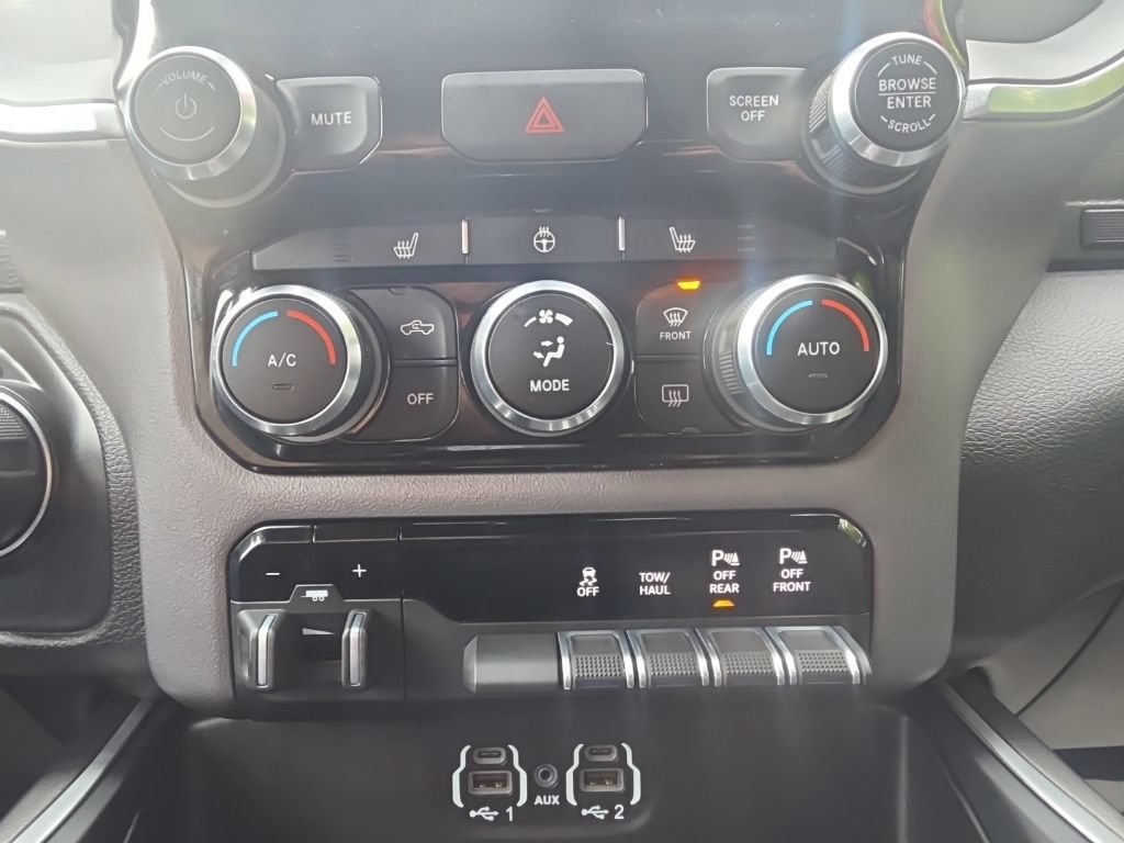 Used 2022 RAM 2500 Big Horn w/ Level A Equipment Group AWD/4WD image 29