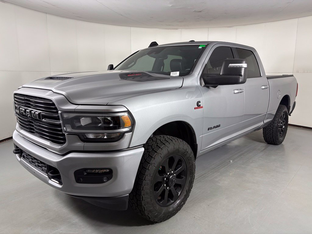 Used 2024 RAM 3500 Laramie w/ Night Edition AWD/4WD image 4