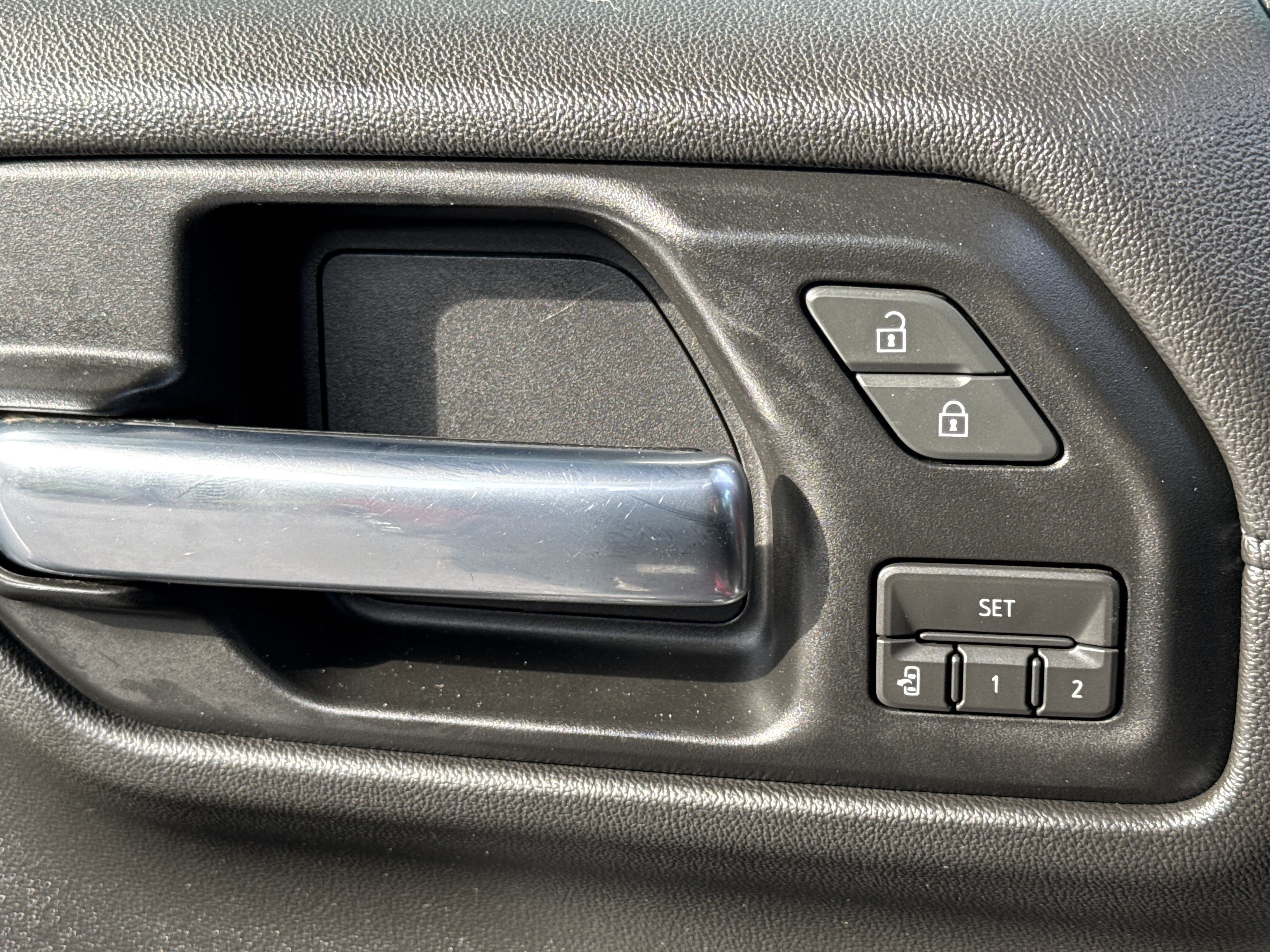 Used 2019 GMC Sierra 1500 Denali AWD/4WD image 16