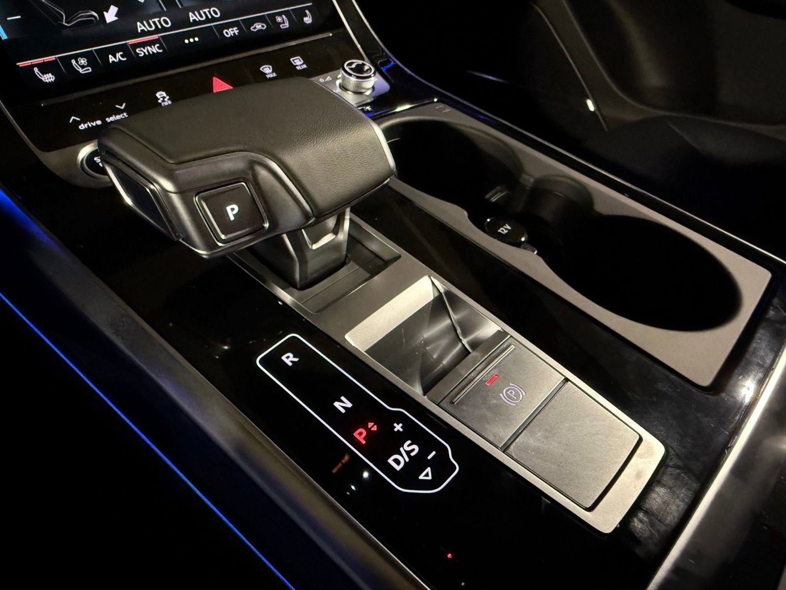 New 2026 Audi Q8 Premium Plus image 17