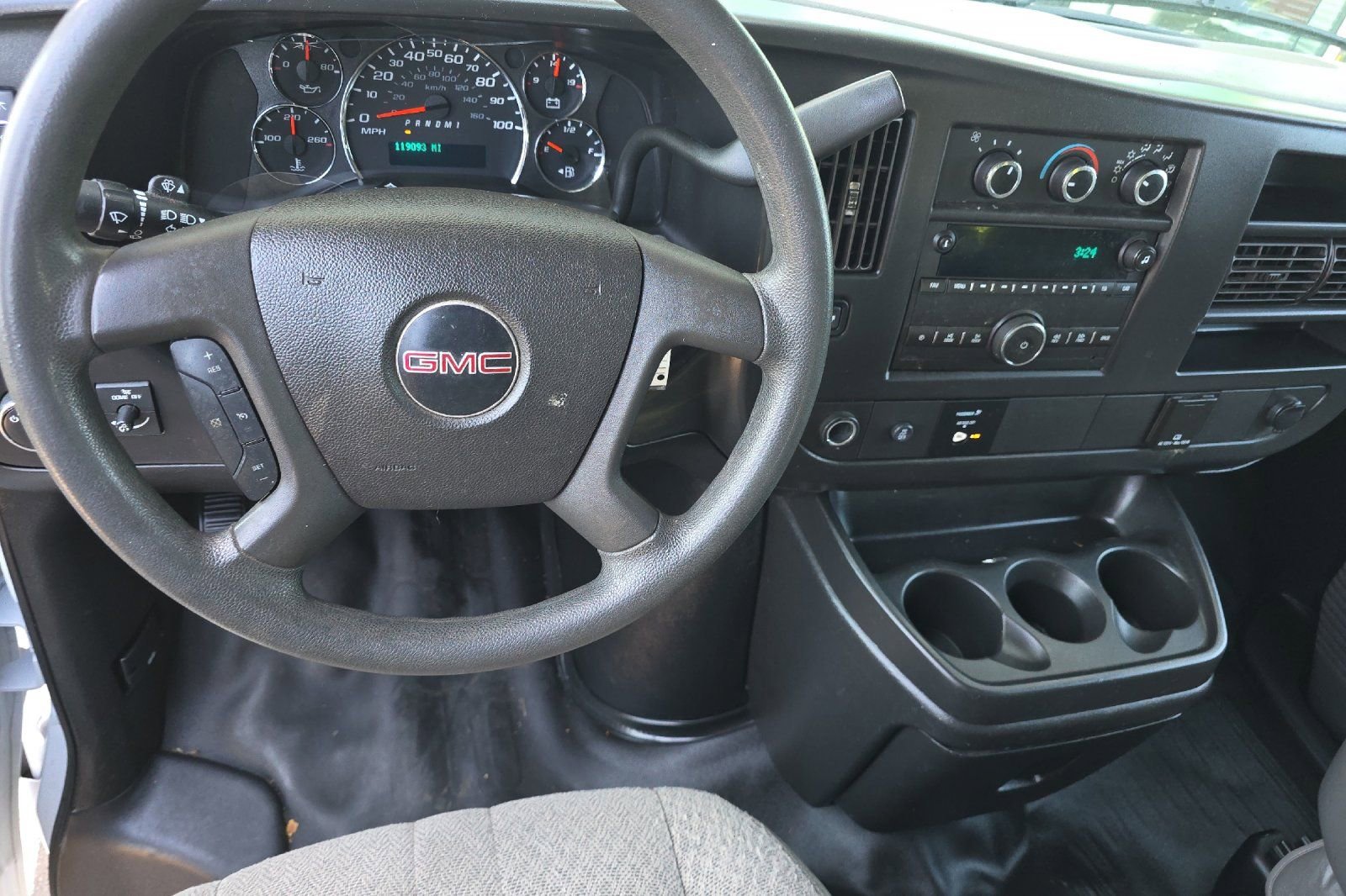 Used 2017 GMC Savana 2500 RWD image 14