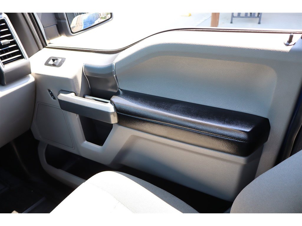 Used 2018 Ford F150 XLT w/ Equipment Group 302A Luxury AWD/4WD image 23