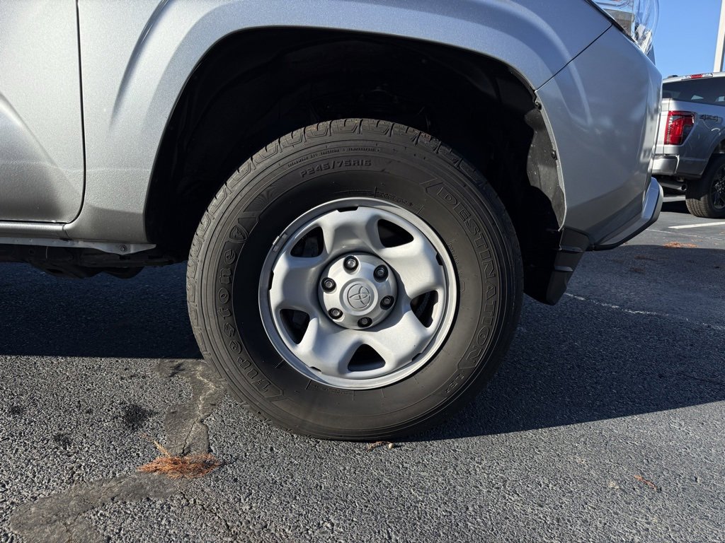 Used 2023 Toyota Tacoma SR image 32