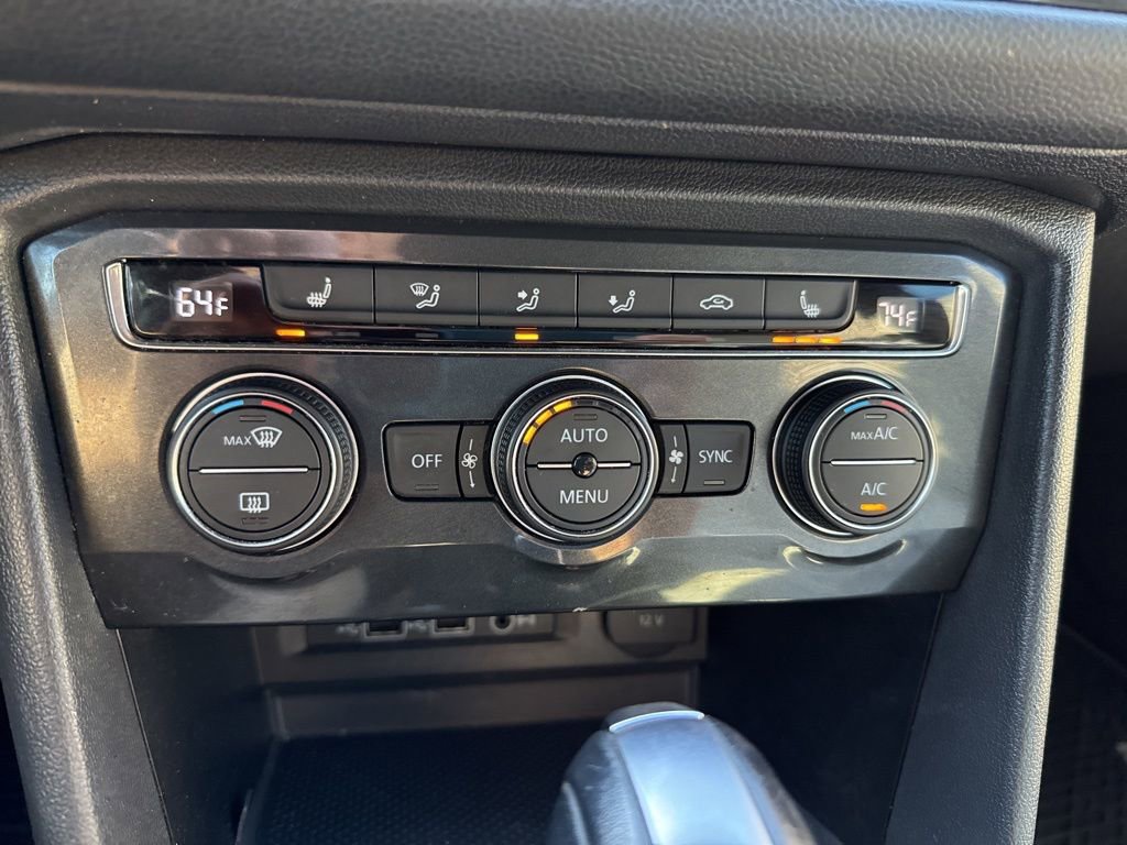 Used 2018 Volkswagen Tiguan SEL image 31