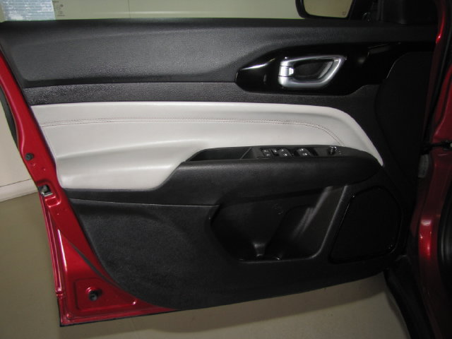 Used 2025 Jeep Compass Limited AWD/4WD image 33