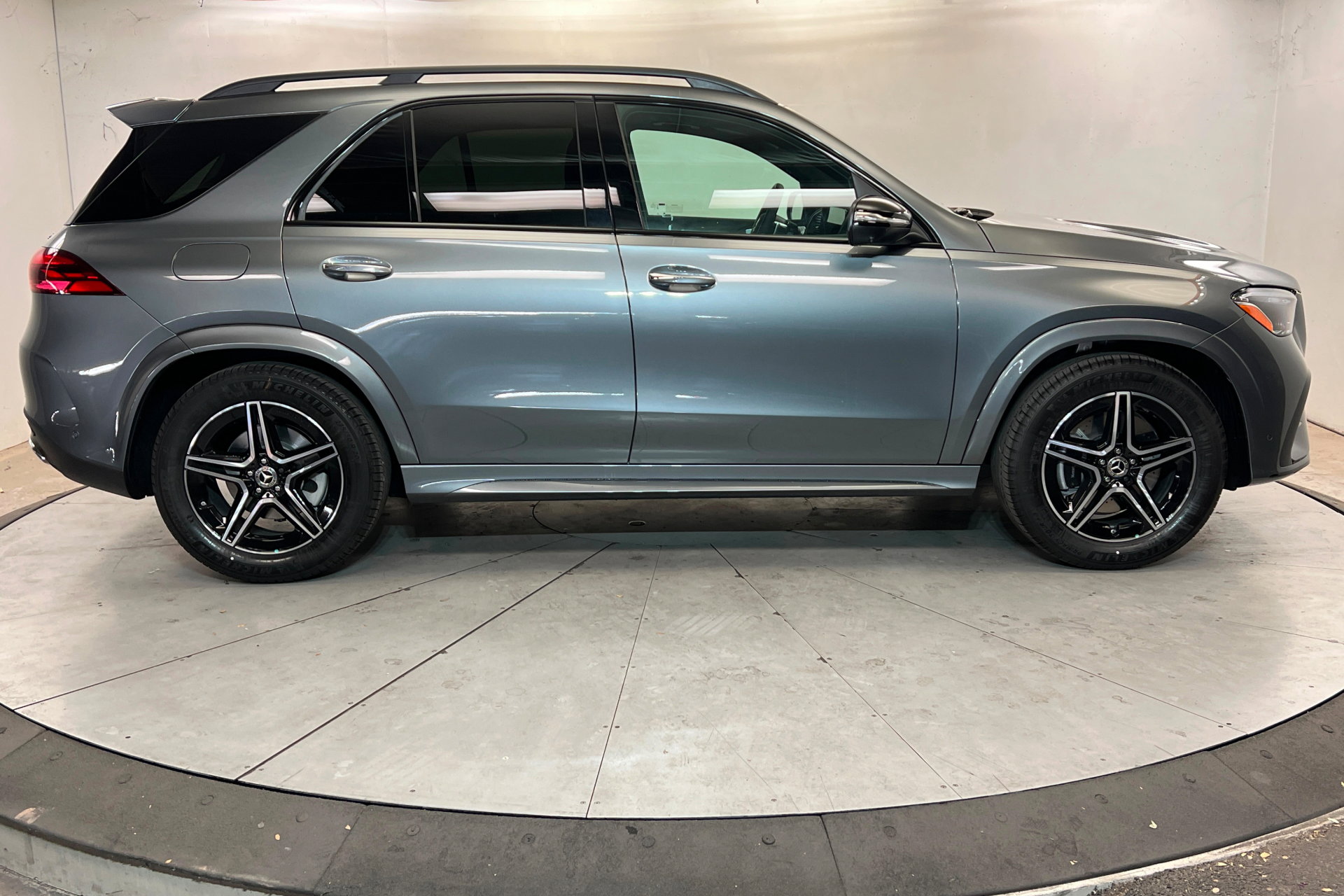 New 2026 Mercedes-Benz GLE 350 4MATIC image 6