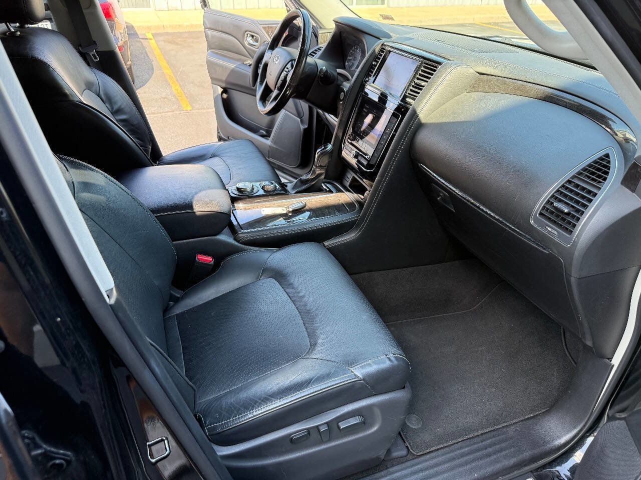 Used 2021 INFINITI QX80 Luxe image 32
