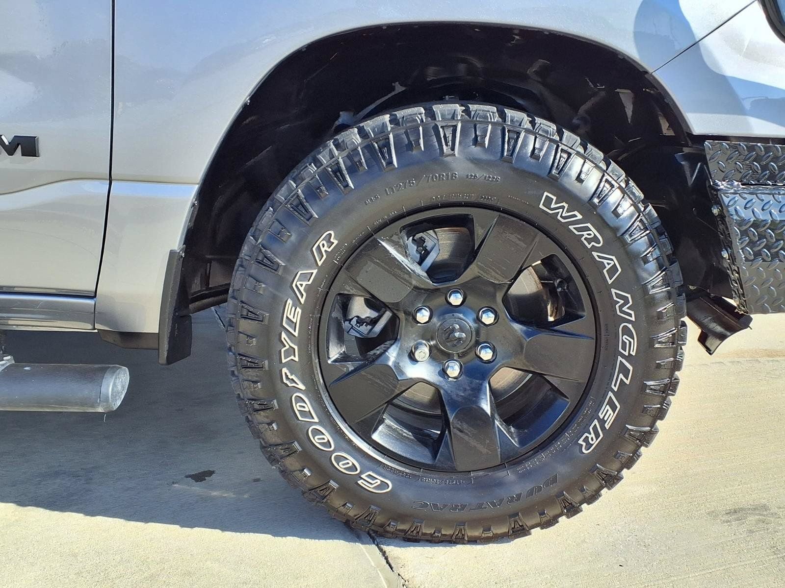 Used 2026 RAM 1500 Warlock AWD/4WD image 9