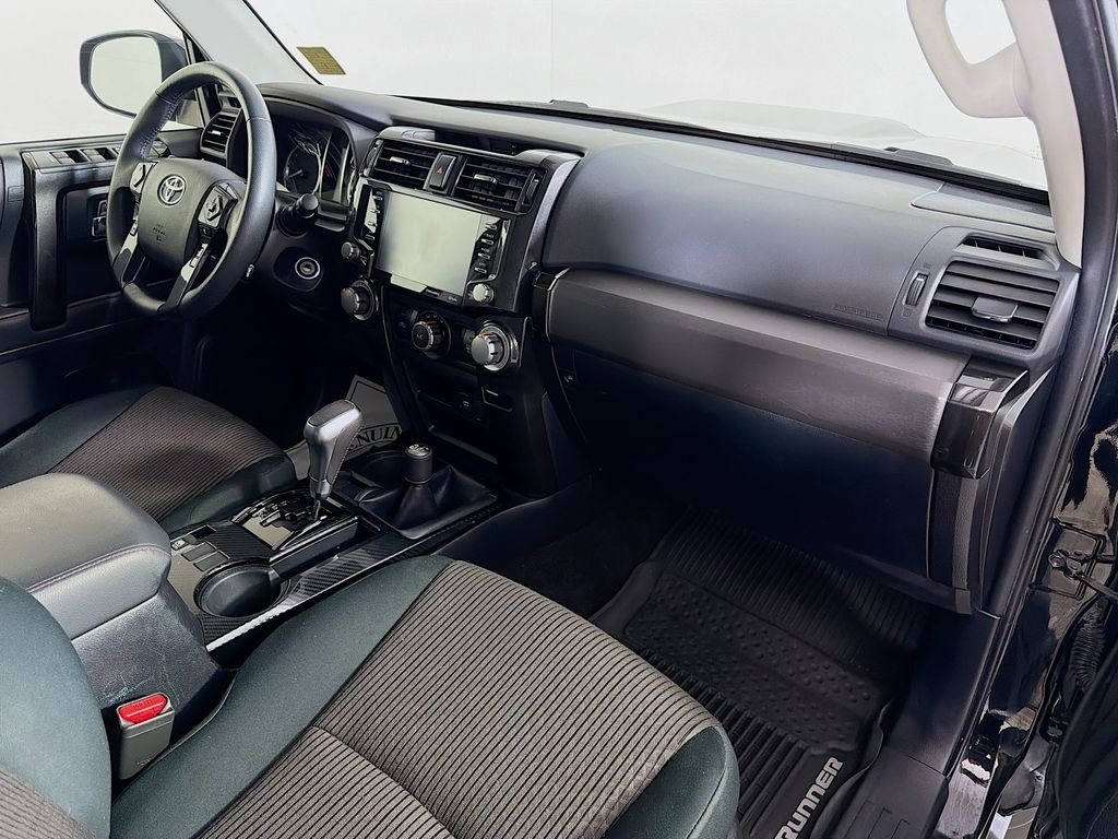 Used 2020 Toyota 4Runner TRD Off-Road image 29