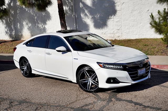 Certified 2022 Honda Accord Touring image 1