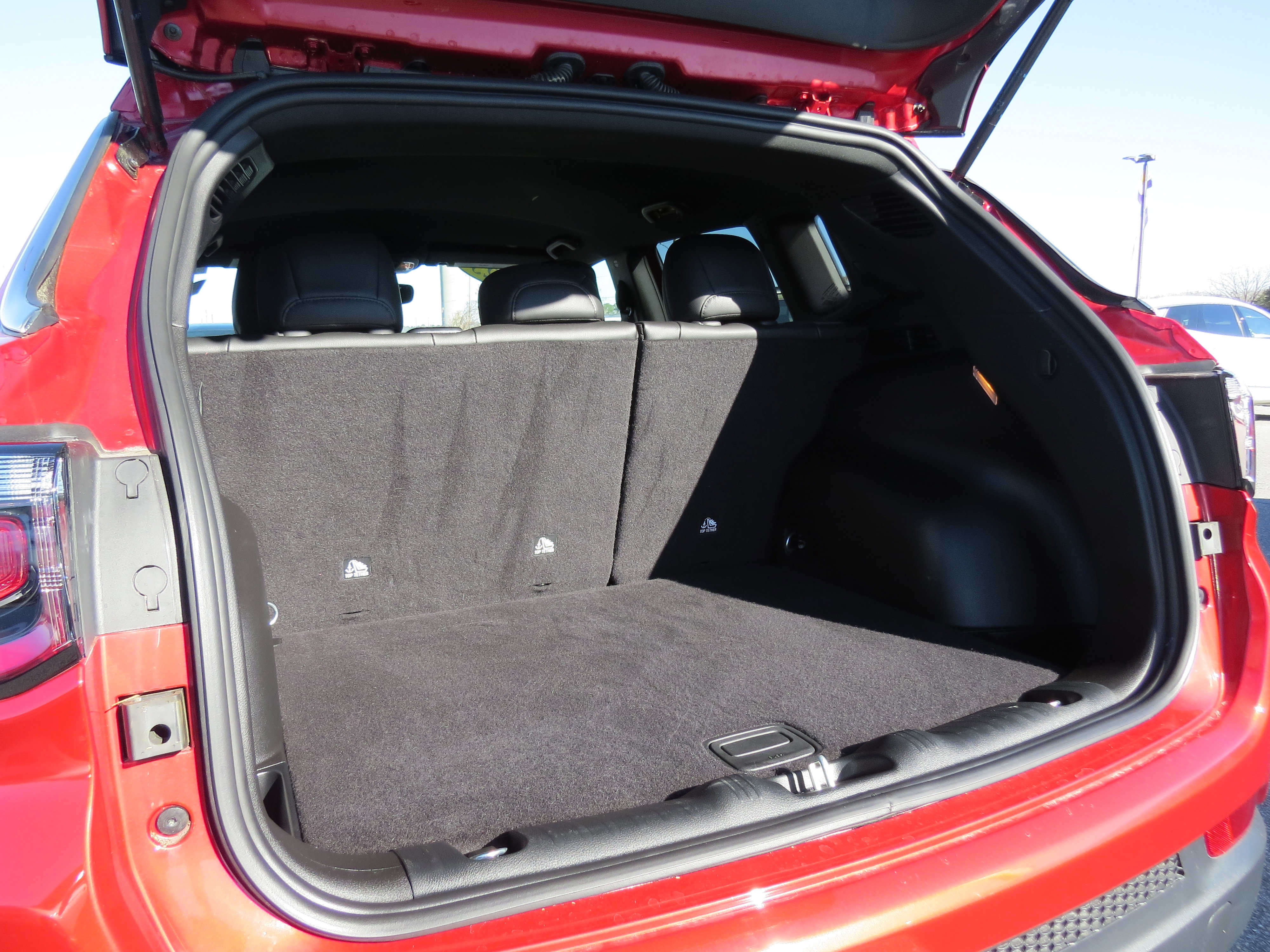 Used 2025 Jeep Compass Latitude image 11