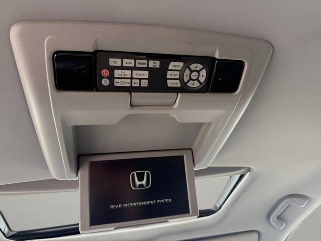 Used 2016 Honda Pilot Elite image 12