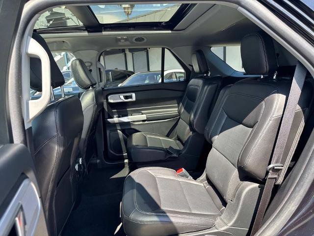 Certified 2022 Ford Explorer Limited w/ Equipment Group 301A image 16