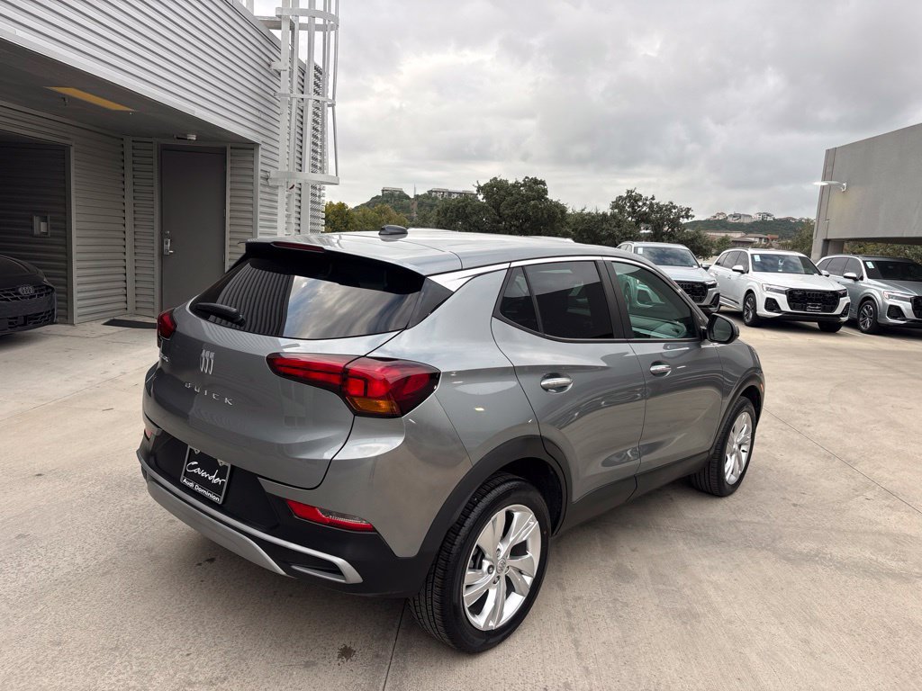 Used 2025 Buick Encore GX Preferred AWD/4WD image 10