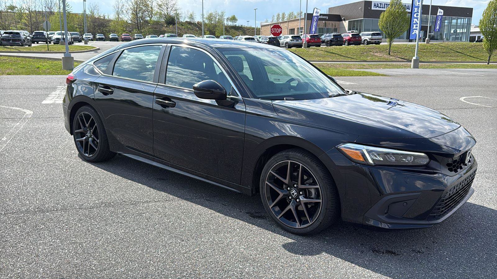 Used 2023 Honda Civic Sport Touring image 2