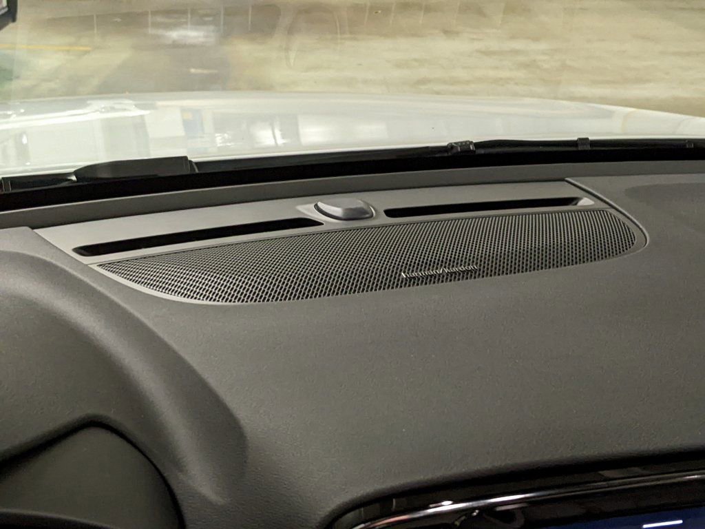 New 2026 Volvo XC40 B5 Ultra w/ Protection Package Premier image 16